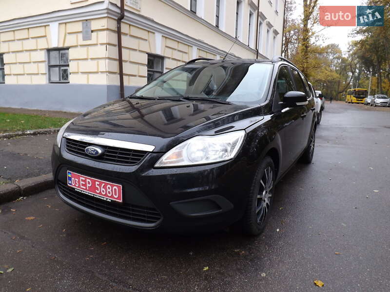 Универсал Ford Focus 2010 в 