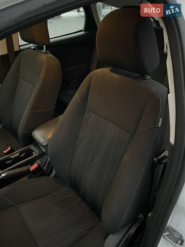 Хетчбек Ford Focus 2015 в Горішніх Плавнях