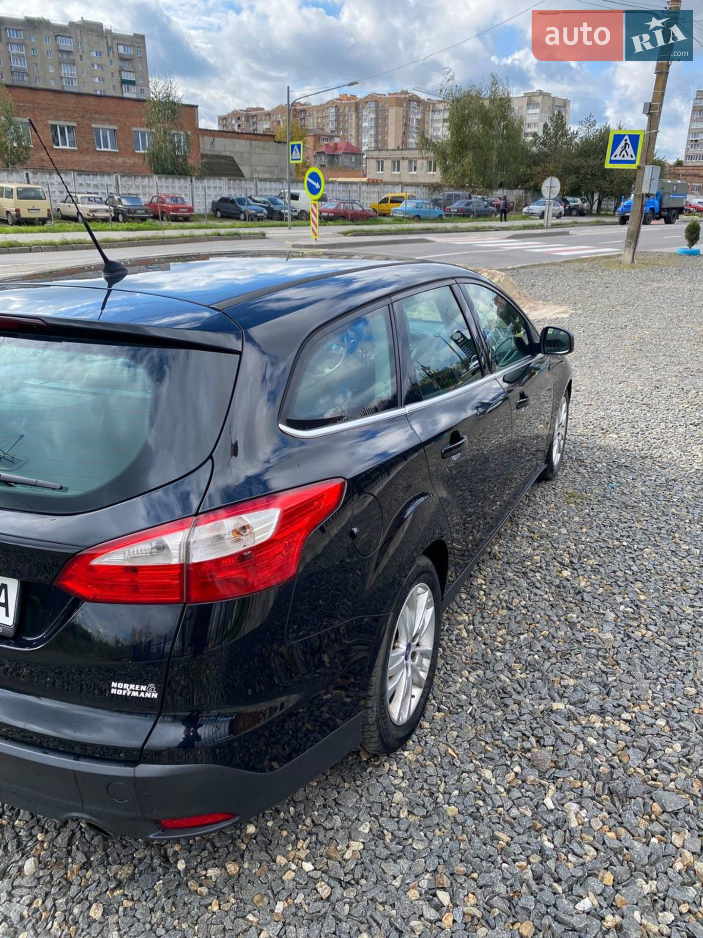 2011 Ford Focus - мініатюра 9