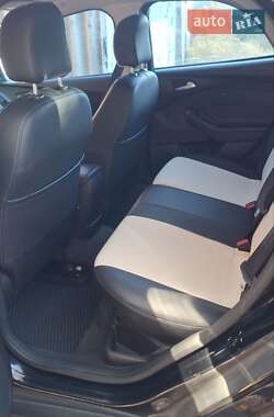Хэтчбек Ford Focus 2016 в Полтаве