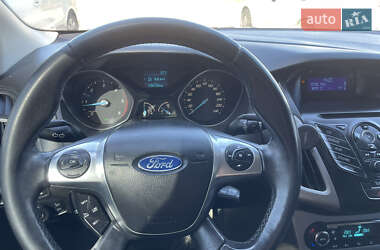 Хэтчбек Ford Focus 2011 в Городке