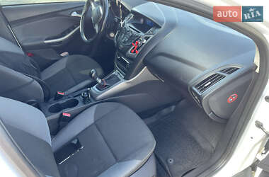 Хэтчбек Ford Focus 2011 в Городке