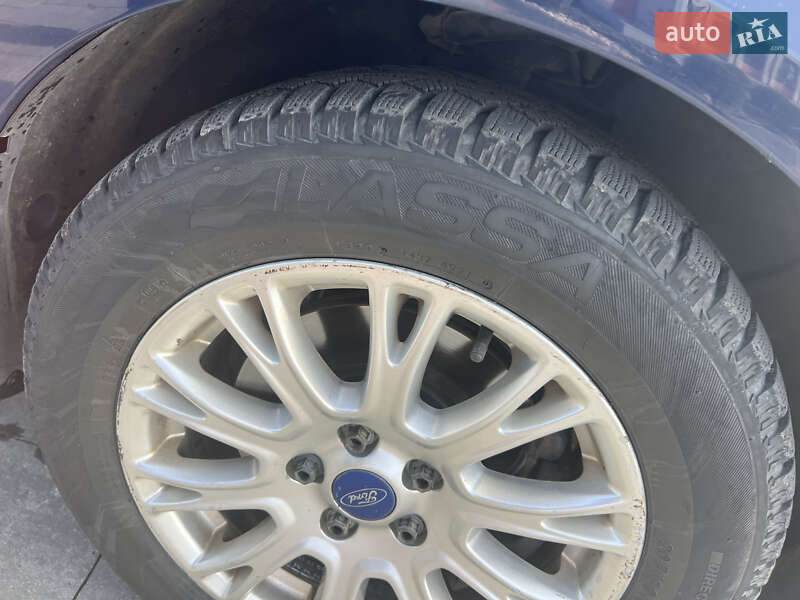 Универсал Ford Focus 2011 в Хусте