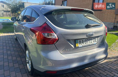 Хэтчбек Ford Focus 2013 в 