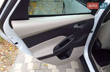 Хэтчбек Ford Focus 2017 в 