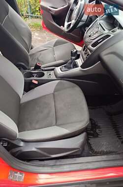 Универсал Ford Focus 2013 в 