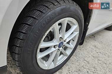 Седан Ford Focus 2016 в Львове фото 46 Седан Ford Focus 2016 в Львове