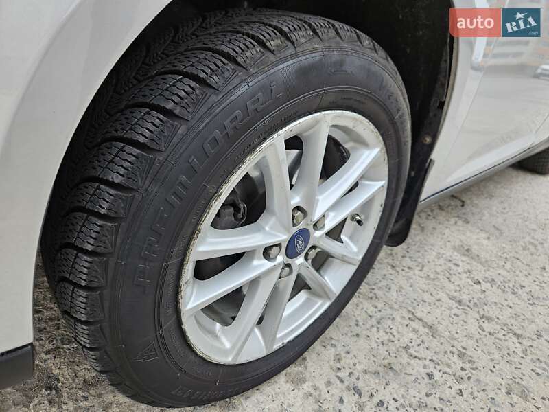 Седан Ford Focus 2016 в Львове фото 46 Седан Ford Focus 2016 в Львове