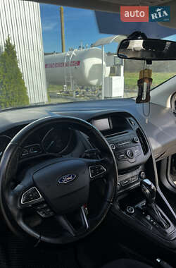 Хетчбек Ford Focus 2015 в Івано-Франківську