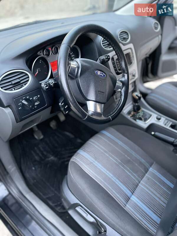 Универсал Ford Focus 2008 в Путиле