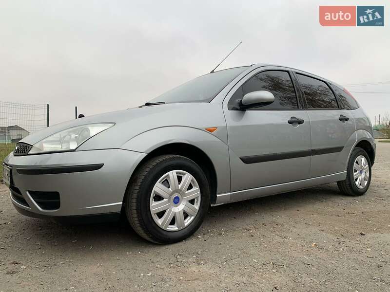 Хэтчбек Ford Focus 2004 в Теофиполе