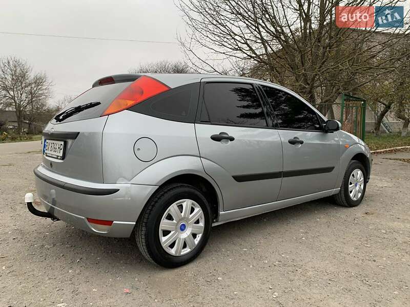 Хэтчбек Ford Focus 2004 в Теофиполе