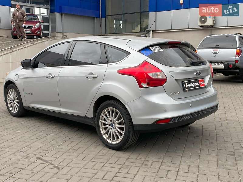 Хэтчбек Ford Focus 2014 в Одессе