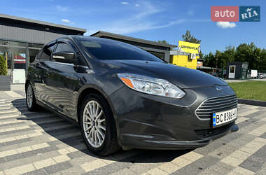 Хэтчбек Ford Focus 2017 в 