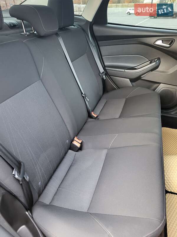 Седан Ford Focus 2016 в Полтаве