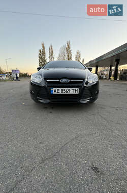 Седан Ford Focus 2014 в Синельниково