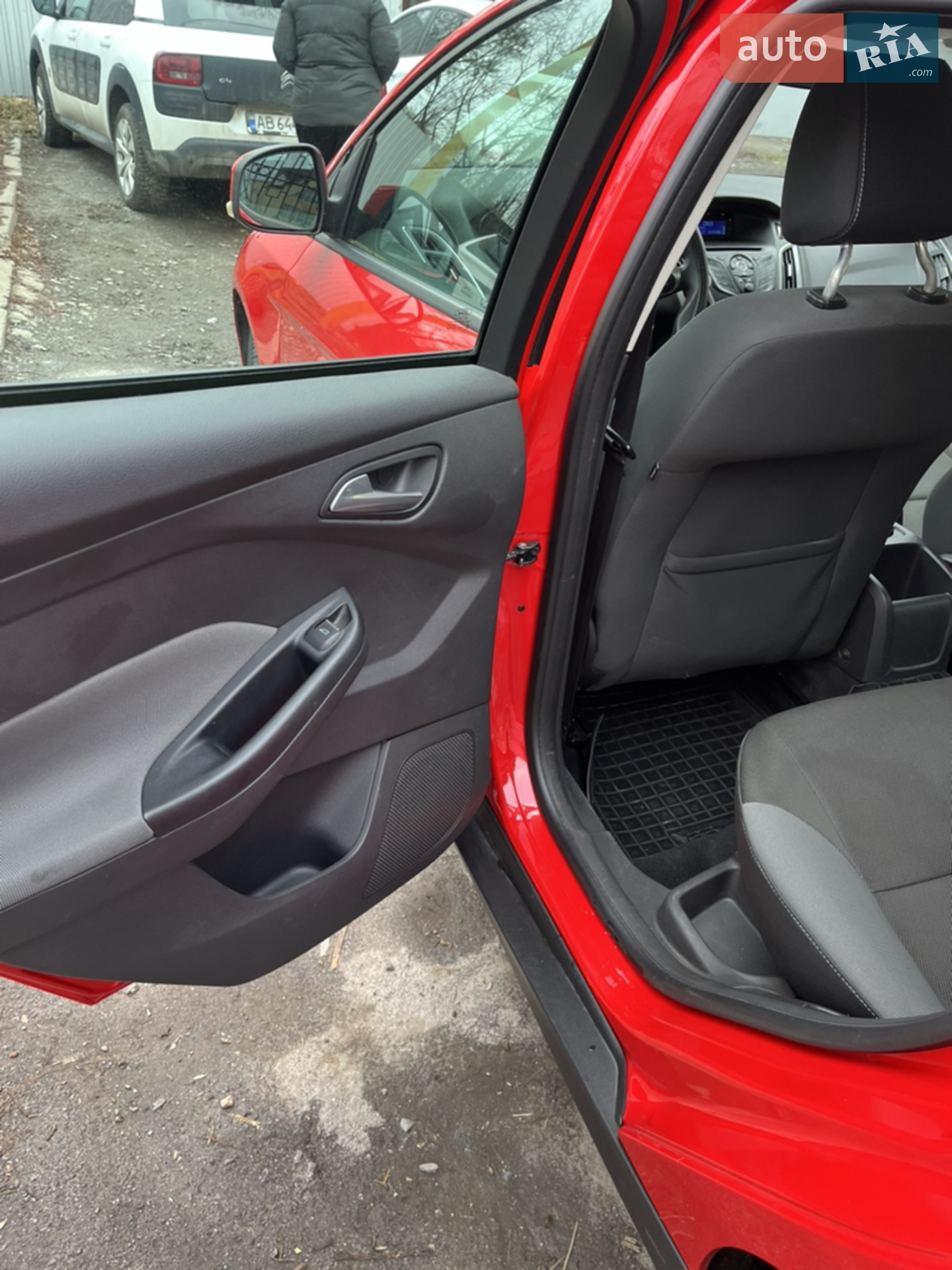 2011 Ford Focus - мініатюра 12