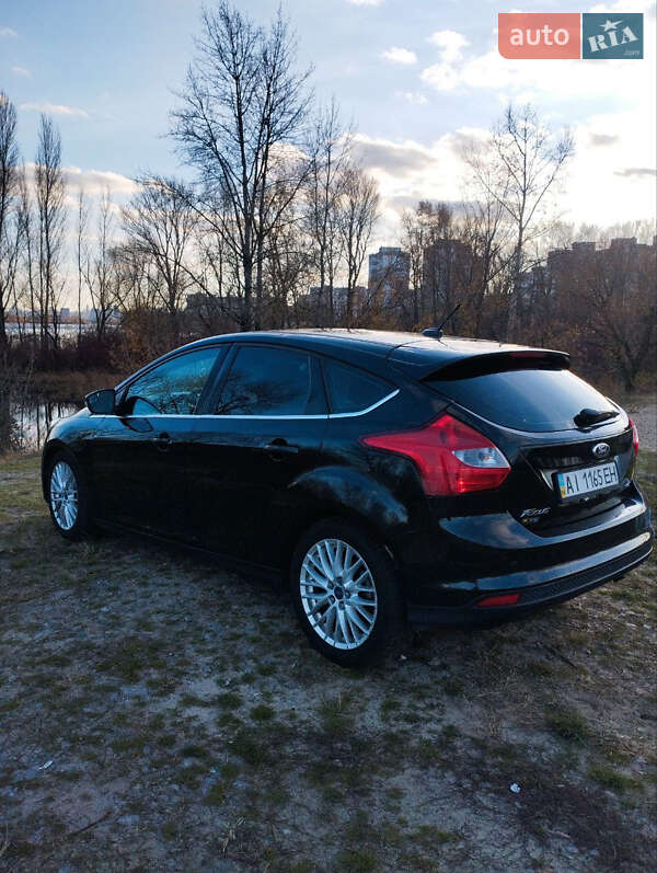 Хэтчбек Ford Focus 2012 в Киеве