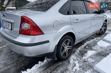 Седан Ford Focus 2005 в Староконстантинове