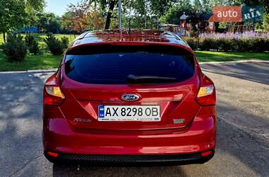 Хэтчбек Ford Focus 2013 в Песочине