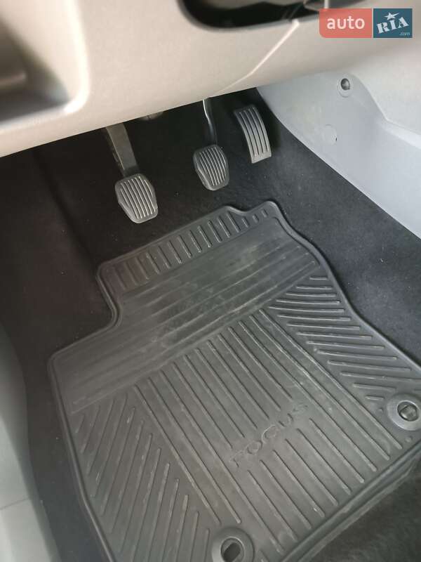 Хэтчбек Ford Focus 2009 в Марганце