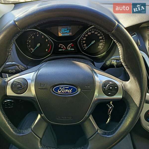 Седан Ford Focus 2013 в Золочеве