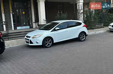 Хэтчбек Ford Focus 2014 в Киеве