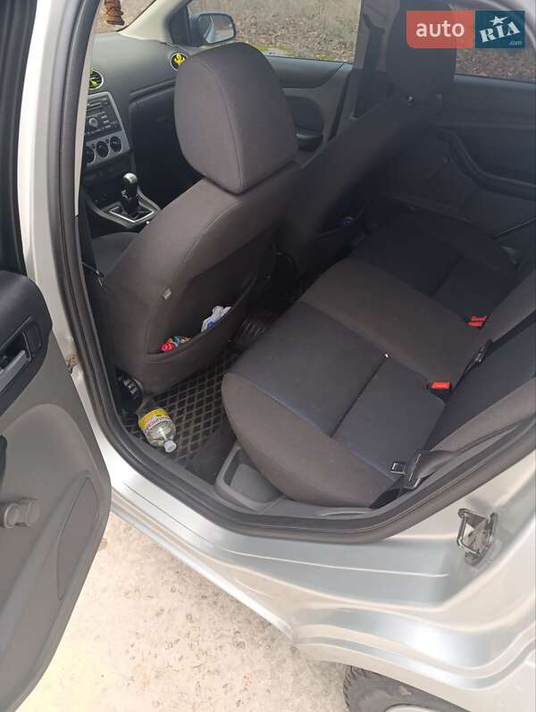 Универсал Ford Focus 2006 в Лозовой фото 9 Универсал Ford Focus 2006 в Лозовой