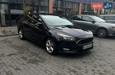 Седан Ford Focus 2015 в 