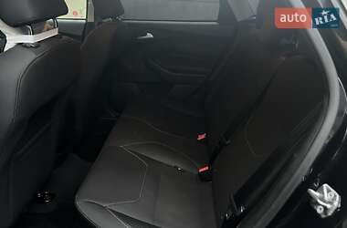 Седан Ford Focus 2015 в 