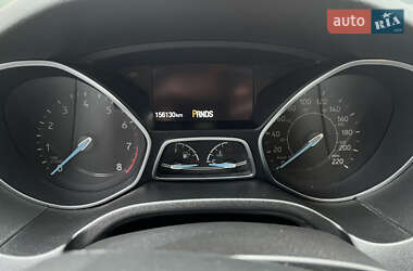 Седан Ford Focus 2015 в 