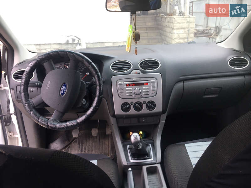 Хетчбек Ford Focus 2010 в Українці