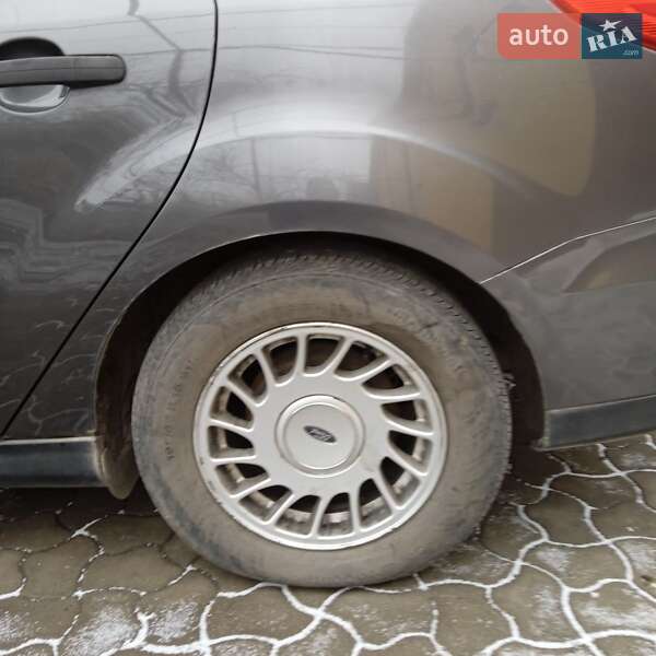 Седан Ford Focus 2016 в Кривом Роге