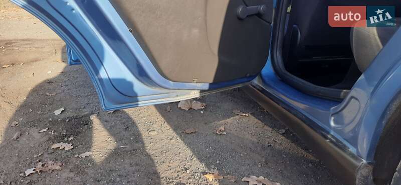 Хэтчбек Ford Focus 2002 в Черновцах фото 10 Хэтчбек Ford Focus 2002 в Черновцах