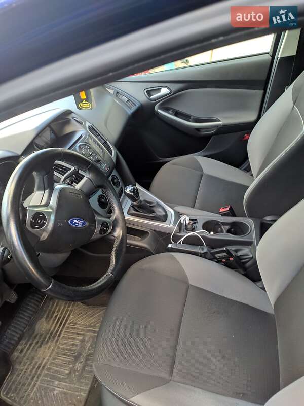 Хэтчбек Ford Focus 2014 в Изяславе