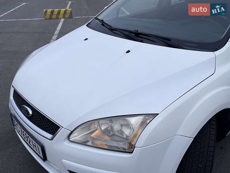 Хэтчбек Ford Focus 2007 в Львове