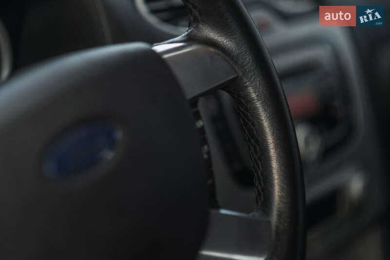 Хэтчбек Ford Focus 2010 в Львове фото 14 Хэтчбек Ford Focus 2010 в Львове