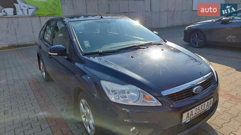 Хэтчбек Ford Focus 2010 в Киеве