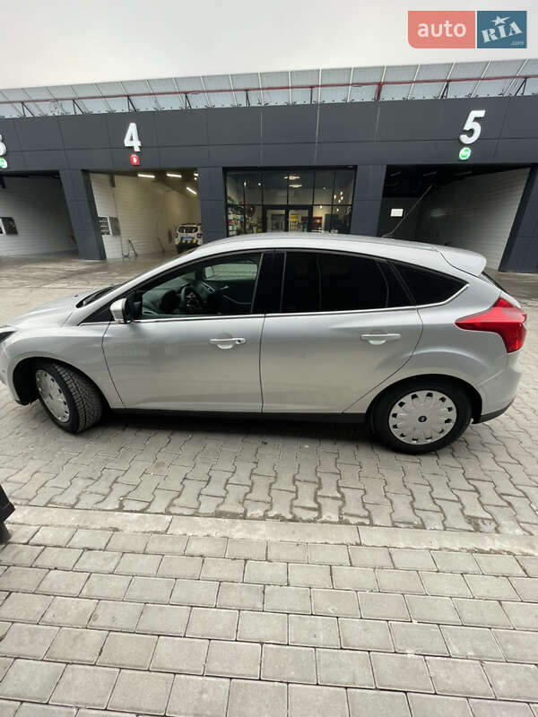 Хетчбек Ford Focus 2013 в Теребовлі