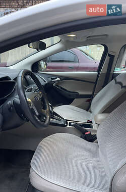 Хэтчбек Ford Focus 2017 в 