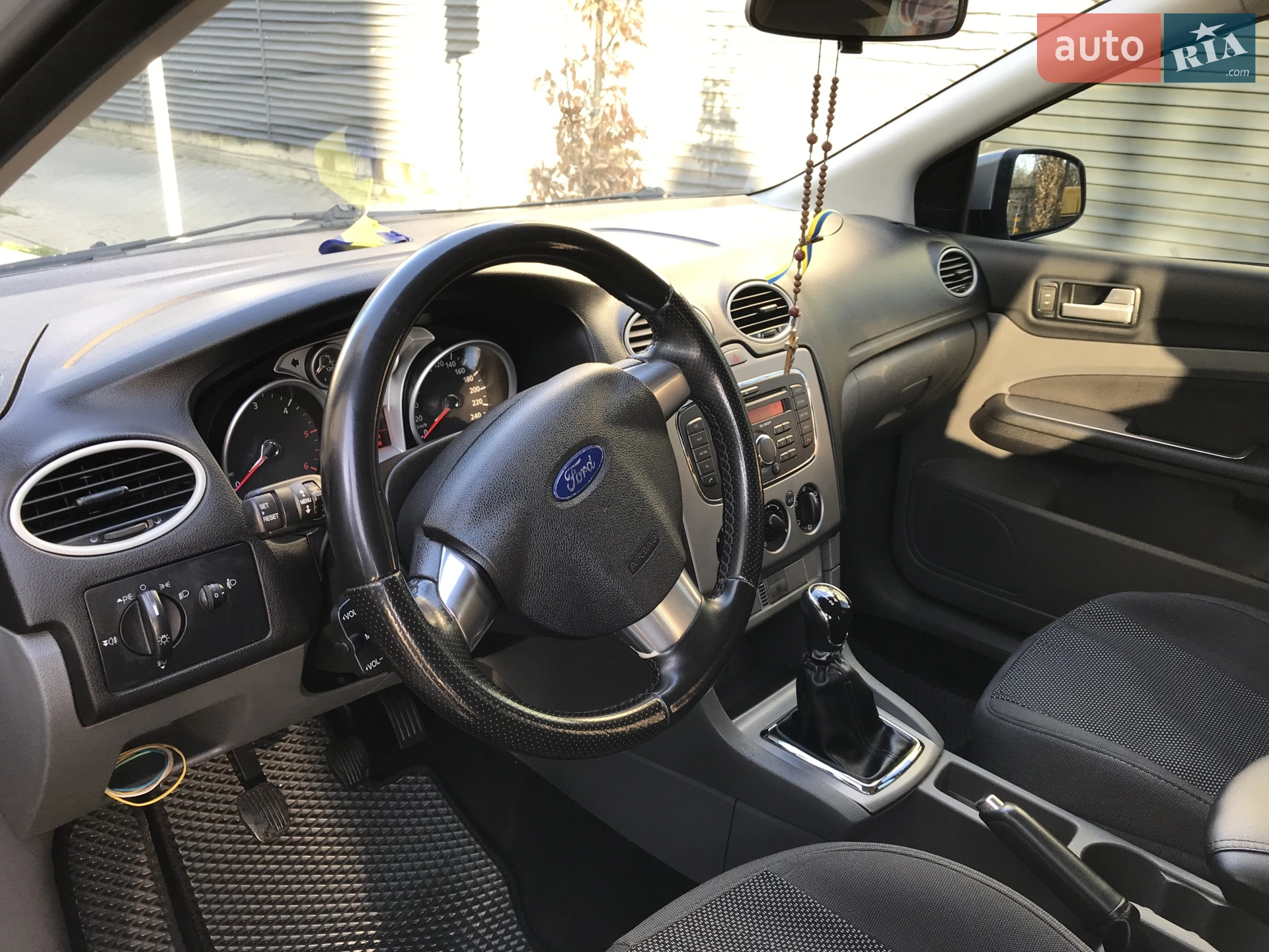 2010 Ford Focus - мініатюра 7