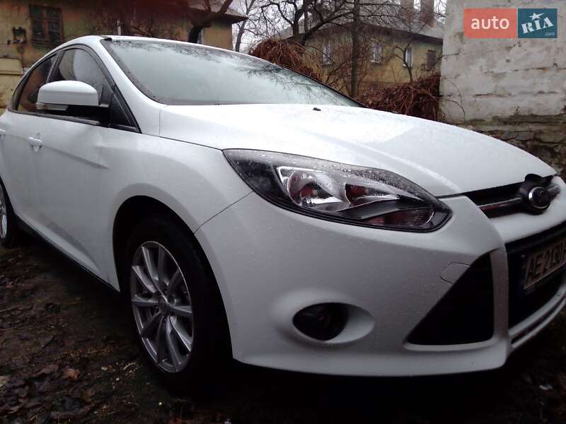 Хэтчбек Ford Focus 2013 в Днепре