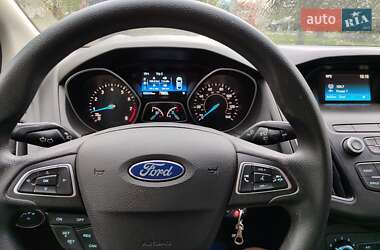 Седан Ford Focus 2018 в 