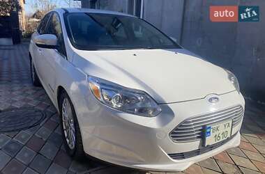 Хэтчбек Ford Focus 2012 в Здолбунове