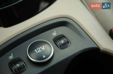 Хэтчбек Ford Focus 2012 в 