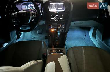 Хэтчбек Ford Focus 2014 в 