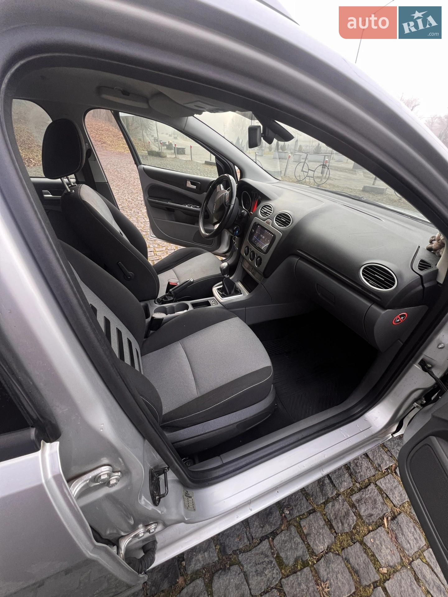 2010 Ford Focus - мініатюра 6