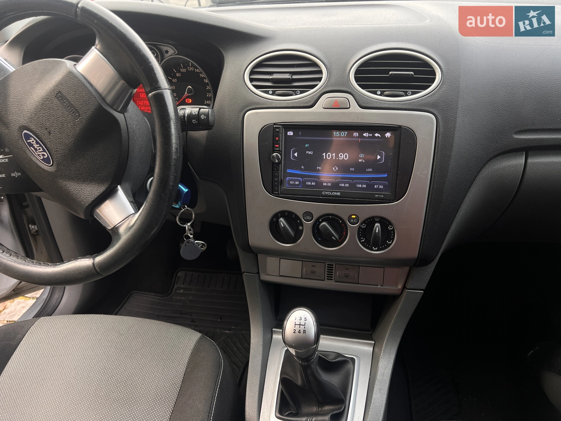 2010 Ford Focus - мініатюра 3