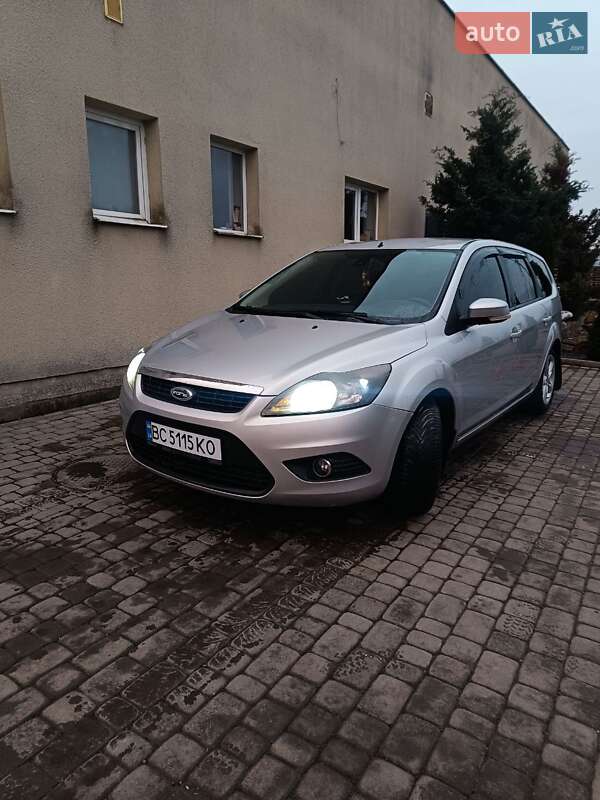 Универсал Ford Focus 2010 в 