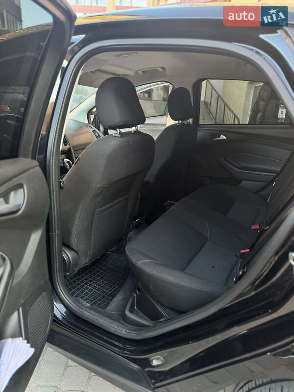 Седан Ford Focus 2016 в Львове